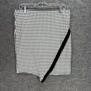 Lucy Diamonds Top Women 1X Plus White Plaid Strapless Pullover Casual Comfort